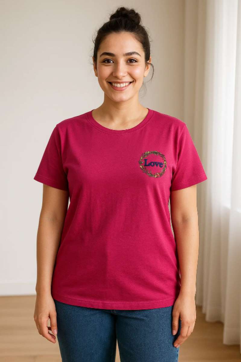 تیشرت-یقه-گرد-گلدوزی